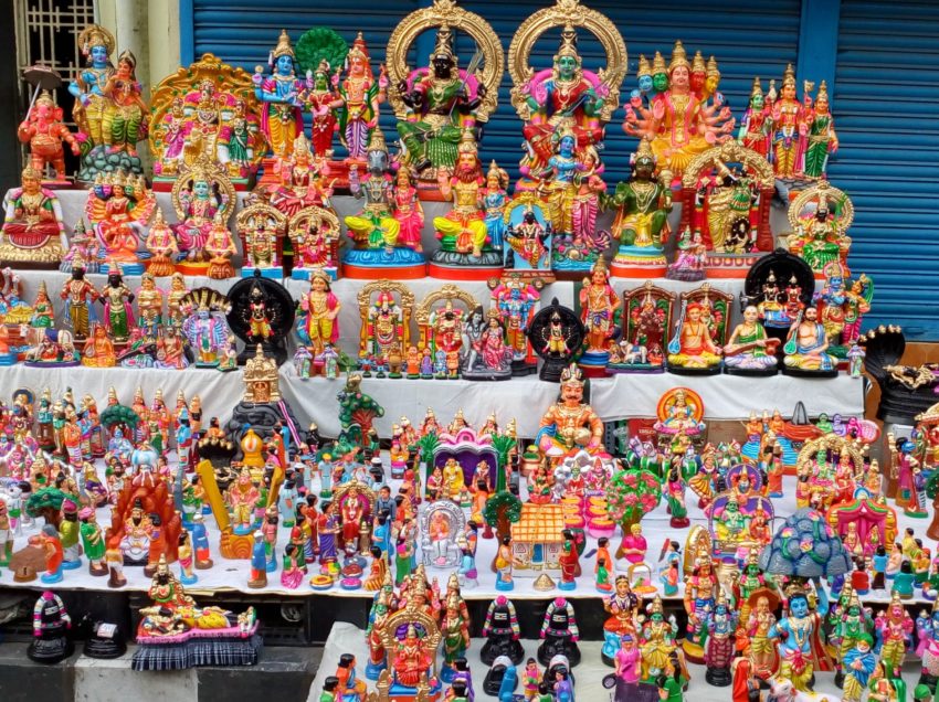 Auspicious time to start arranging Golu dolls and Kalasa saphanam- Navarathri 2017