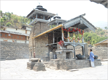Lakhamandal Shiva Temple
