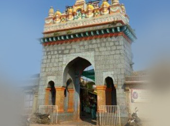 Jagadhamba Devi Temple (Yamai & Tukai Devi)