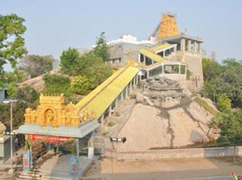 Arulmigu Velayuthaswamy Temple