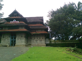 Vadakkunnathan Temple