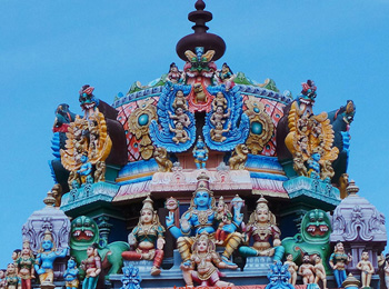 Sri Makara Nedunkuzhaikathar Temple