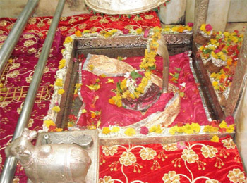 Omkar Mandhata Shiva Temple